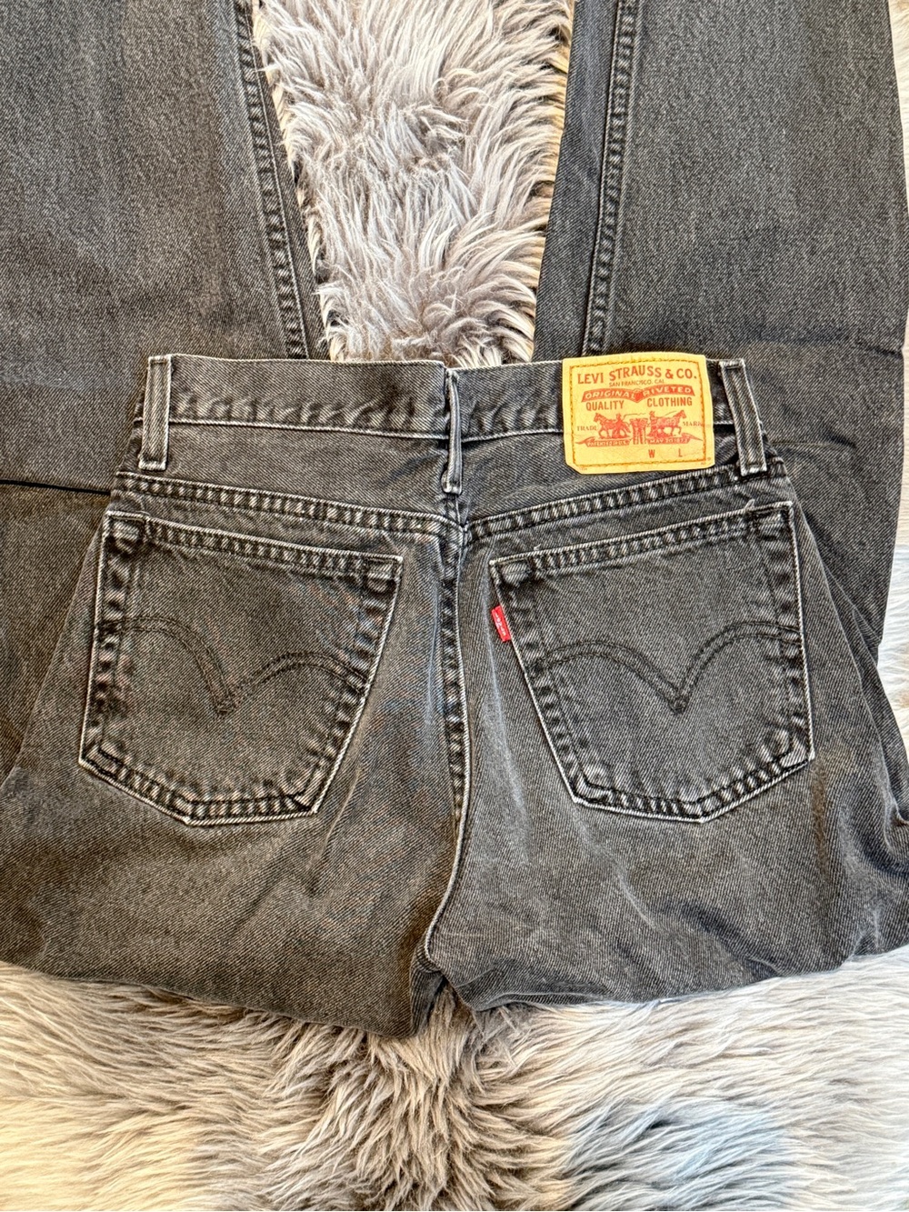 Levi's Black Wash Straight-Leg Jeans with Classic Back Patch